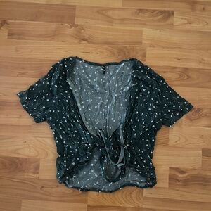 Brandy Melville green floral top